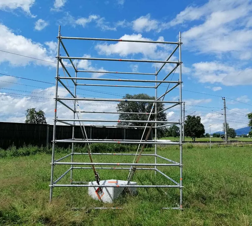 Werbung auf Bauzäunen